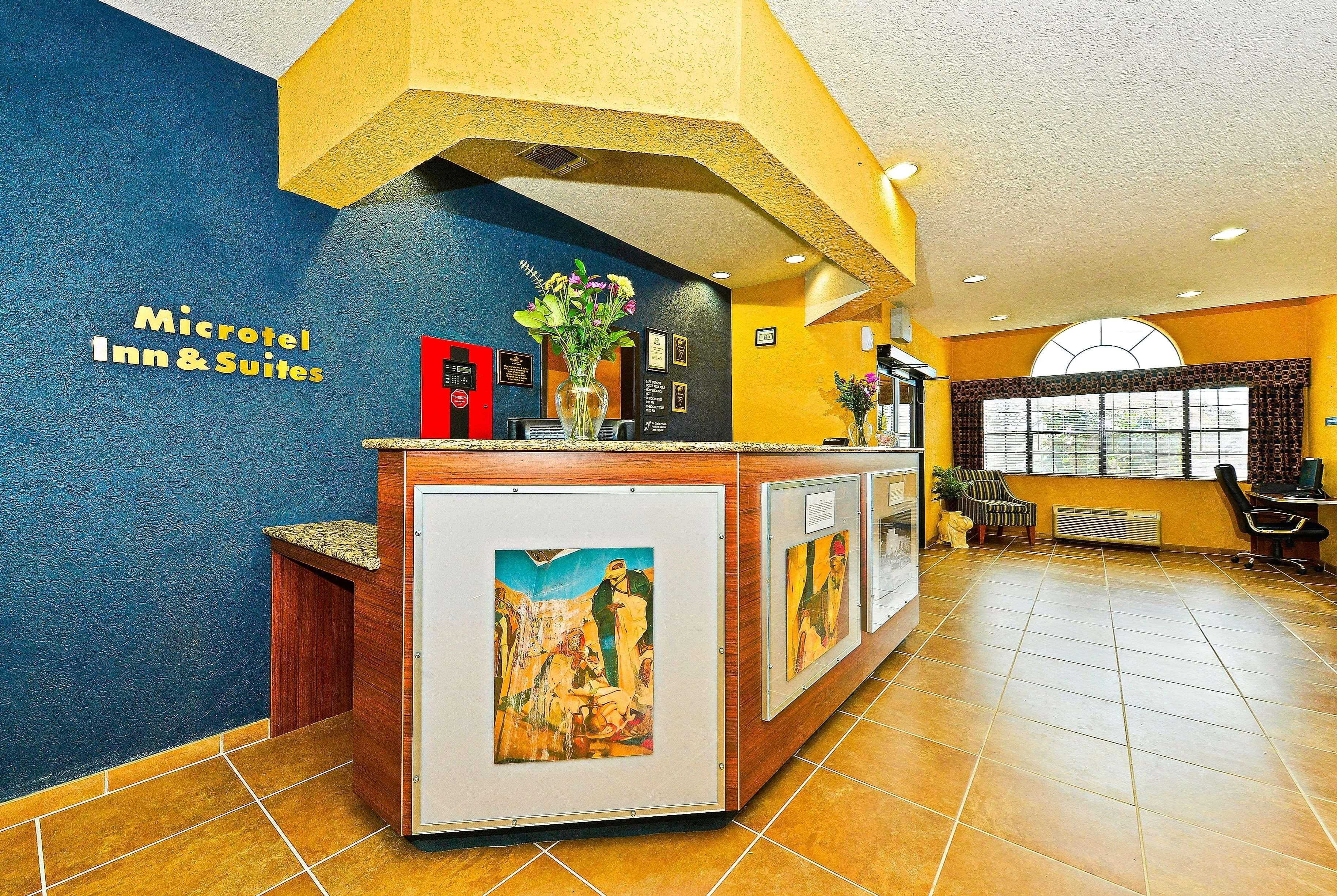 Microtel Inn & Suites By Wyndham New Braunfels I-35 Exterior foto