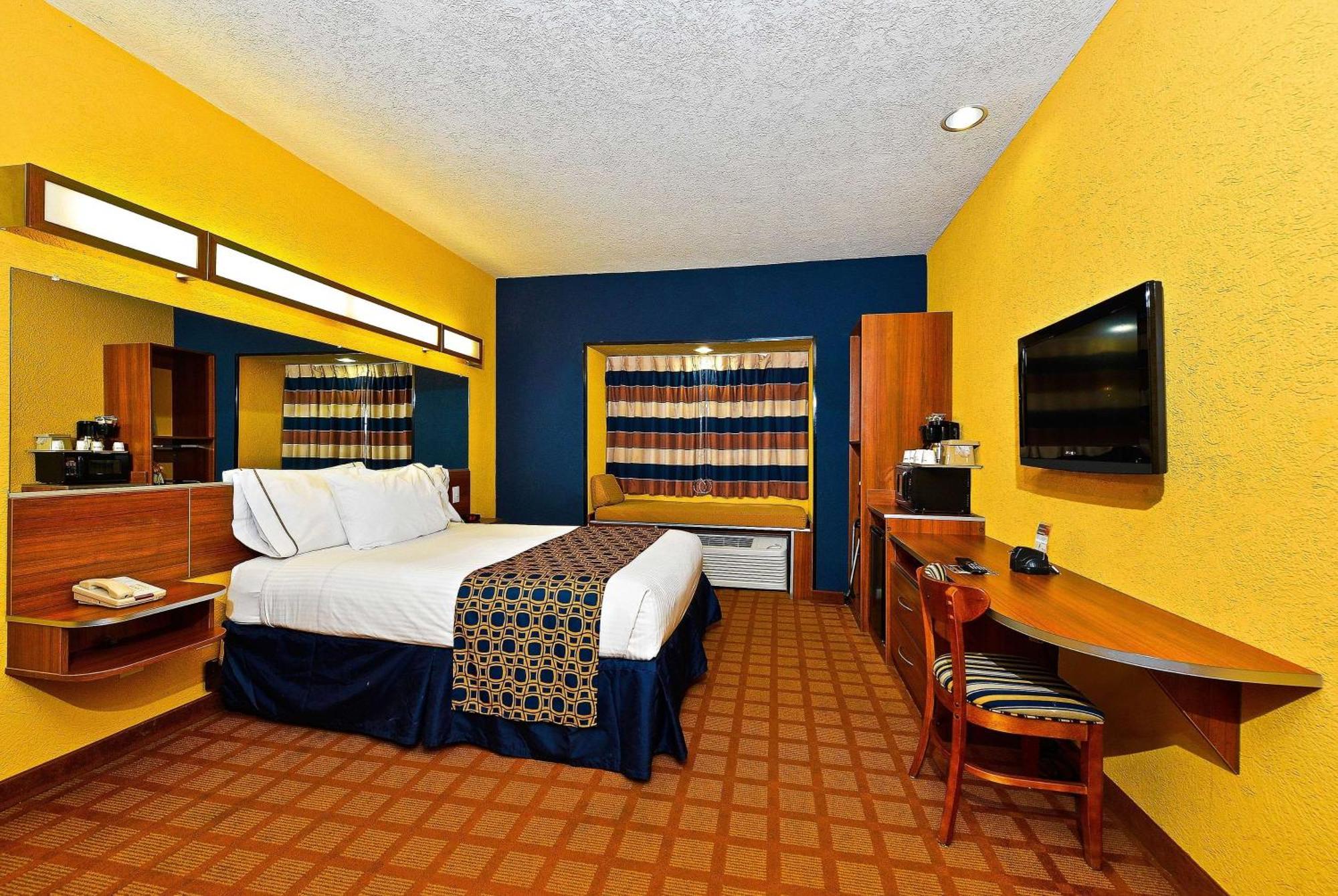 Microtel Inn & Suites By Wyndham New Braunfels I-35 Exterior foto